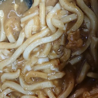 たっぷりチーズカレーうどん